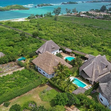 Bed and Breakfast Nyumba Ya Afrika Watamu Exterior foto
