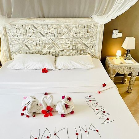 Bed and Breakfast Nyumba Ya Afrika Watamu Exterior foto
