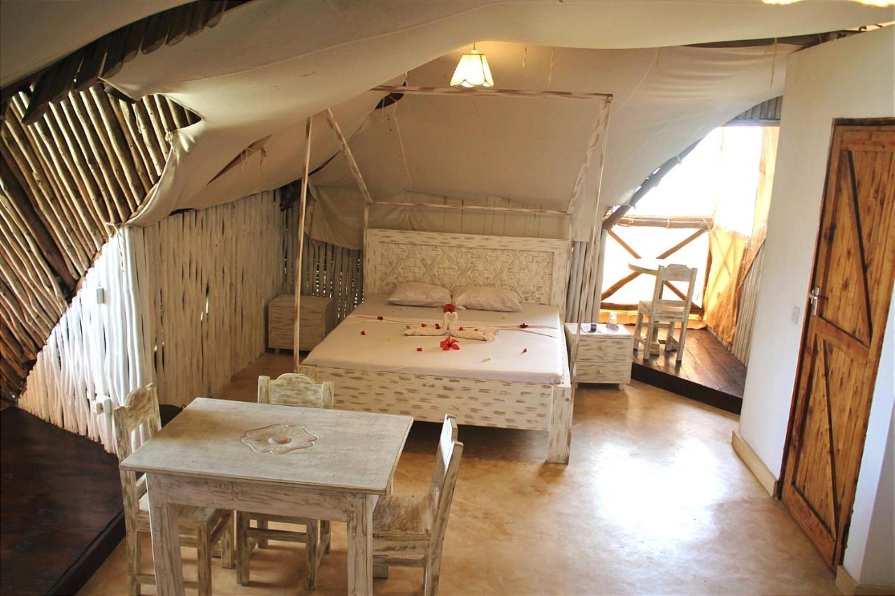 Bed and Breakfast Nyumba Ya Afrika Watamu Exterior foto