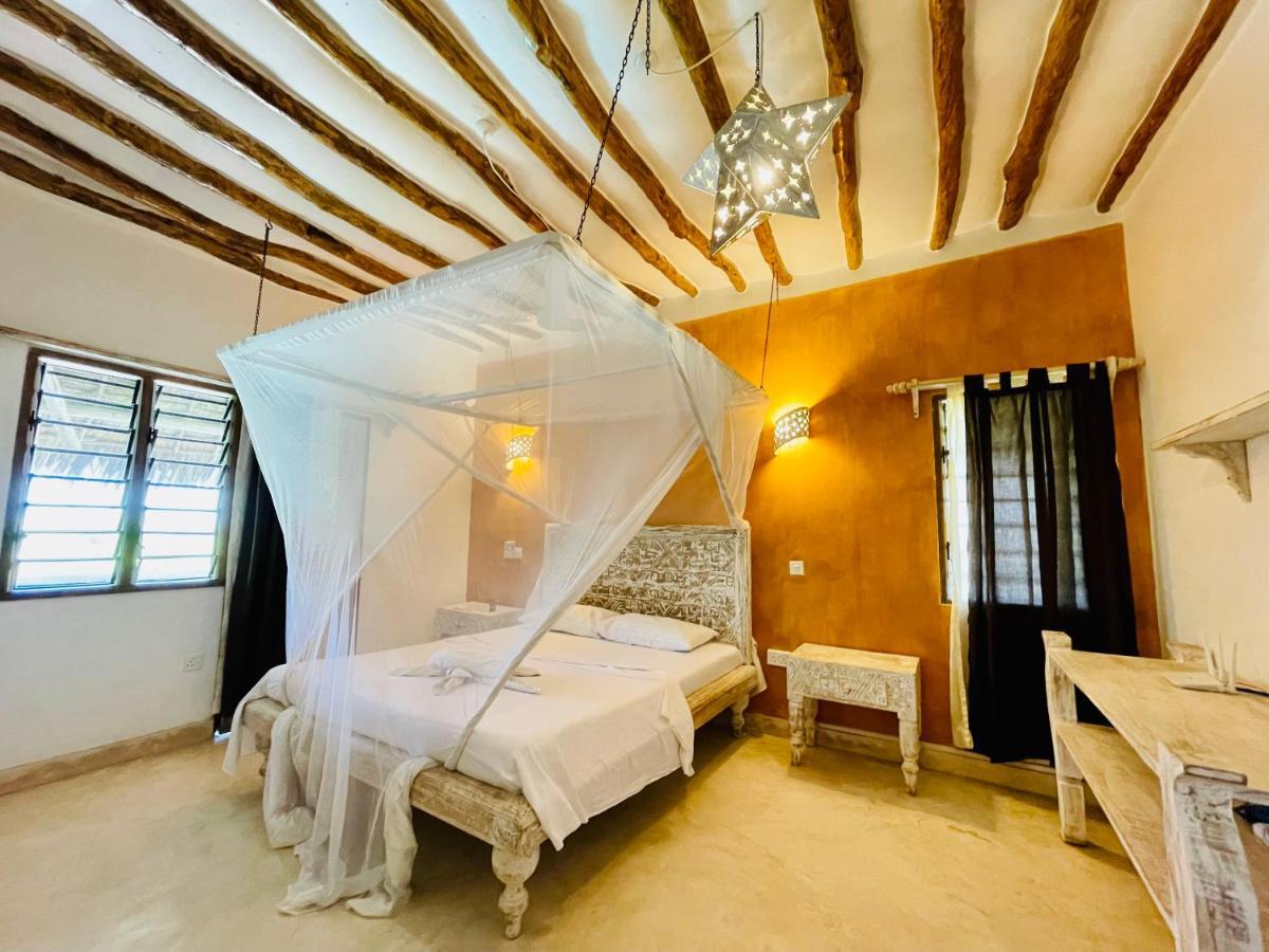 Bed and Breakfast Nyumba Ya Afrika Watamu Exterior foto