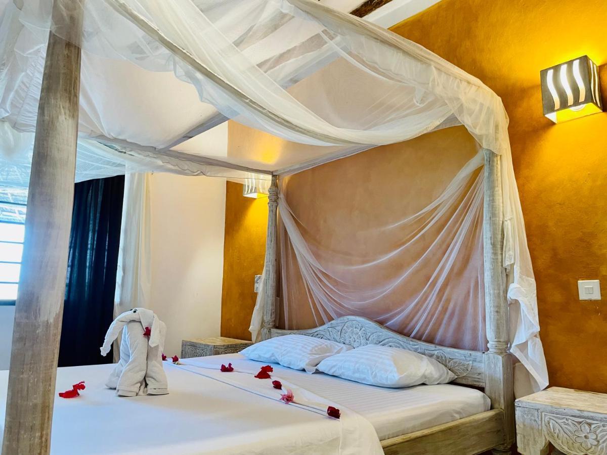 Bed and Breakfast Nyumba Ya Afrika Watamu Exterior foto