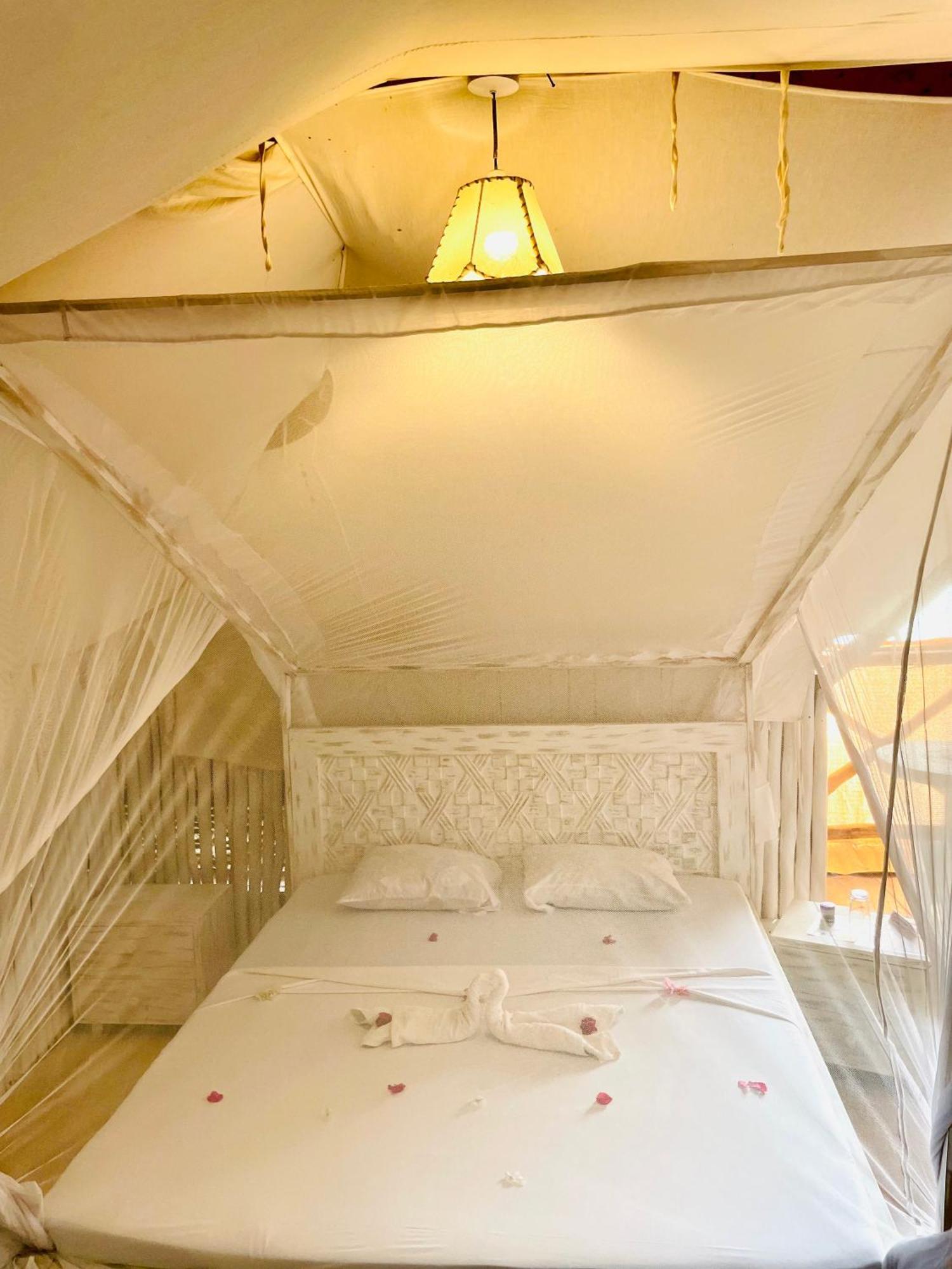 Bed and Breakfast Nyumba Ya Afrika Watamu Exterior foto