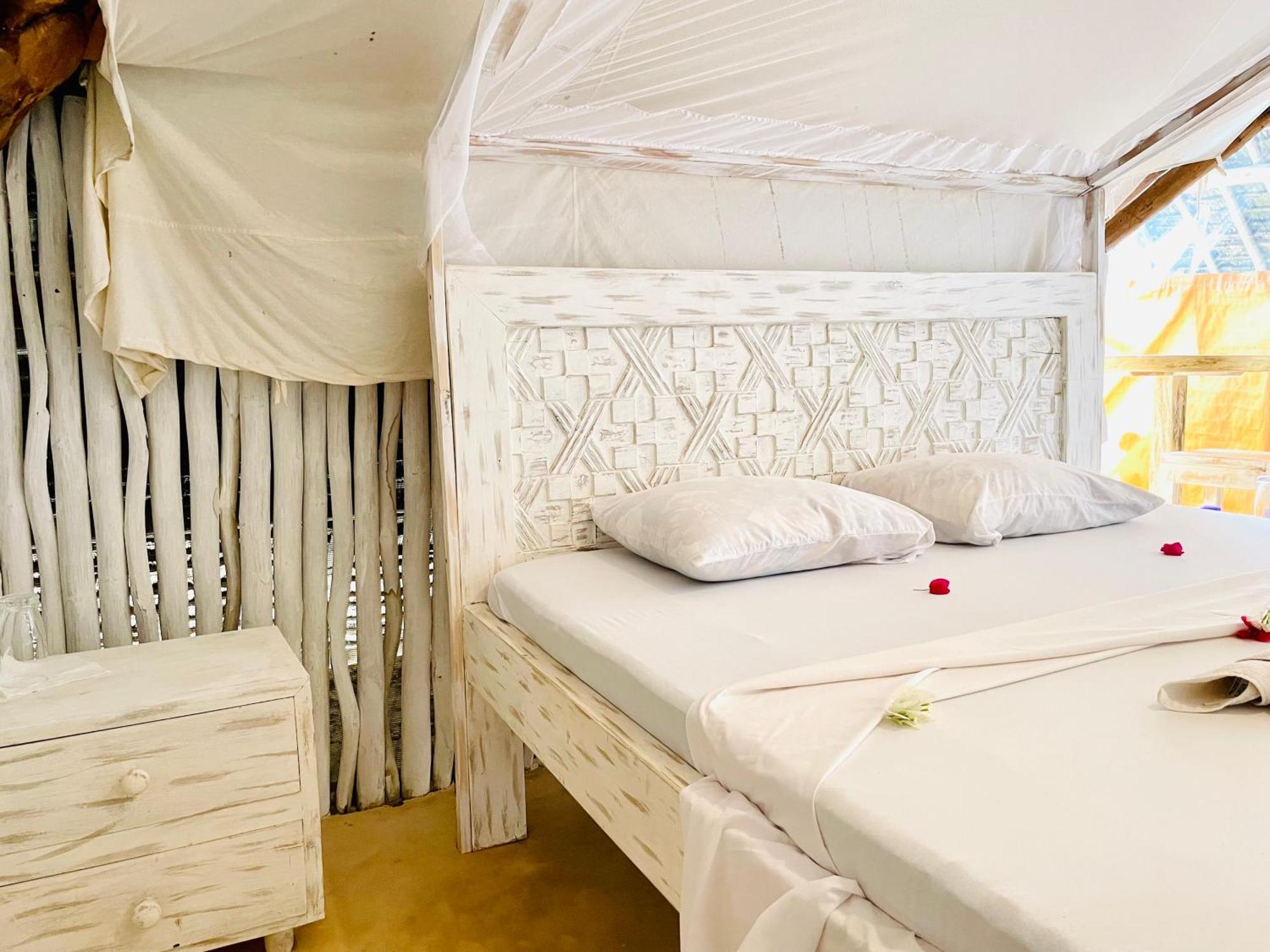 Bed and Breakfast Nyumba Ya Afrika Watamu Exterior foto