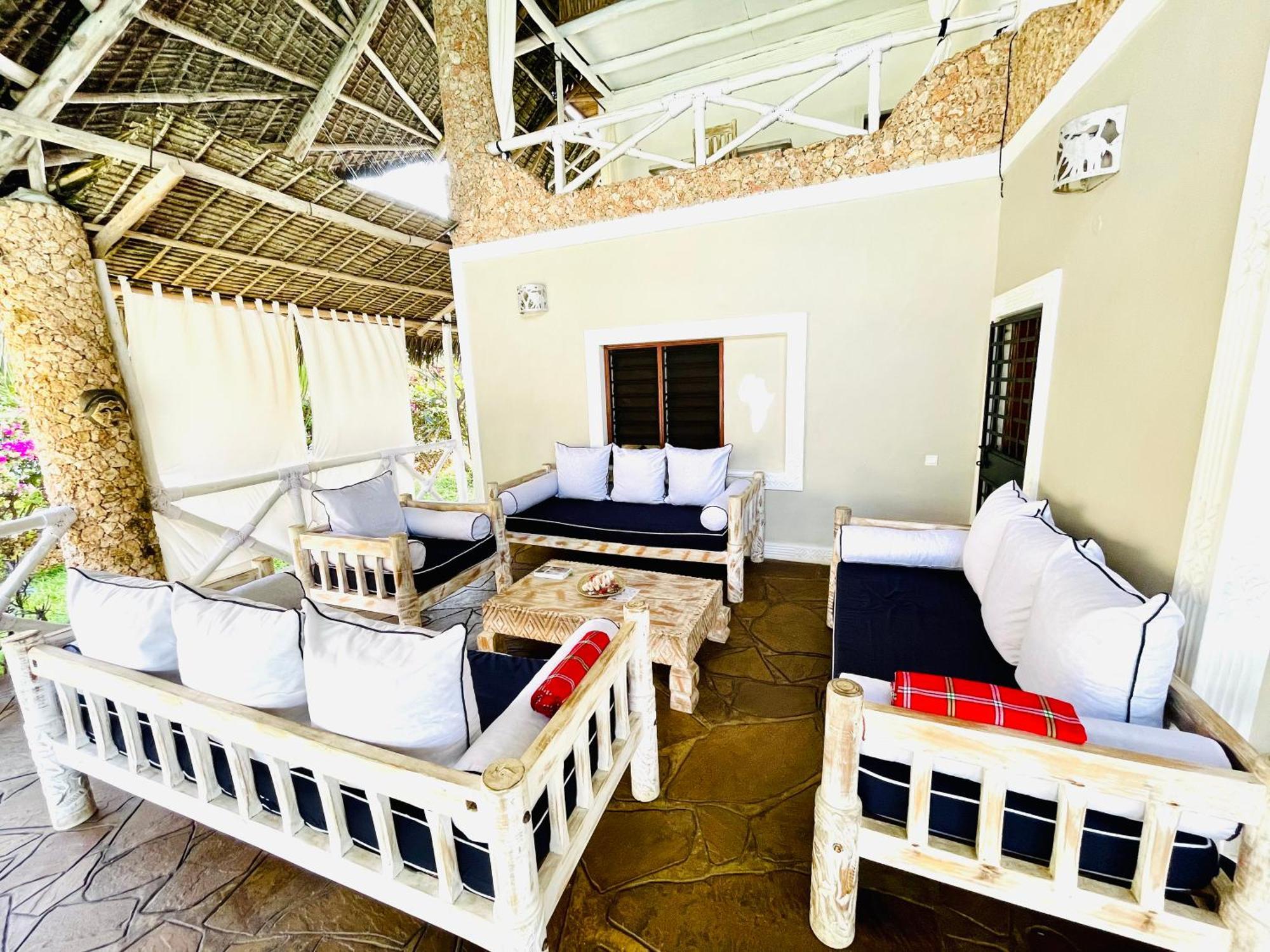 Bed and Breakfast Nyumba Ya Afrika Watamu Exterior foto